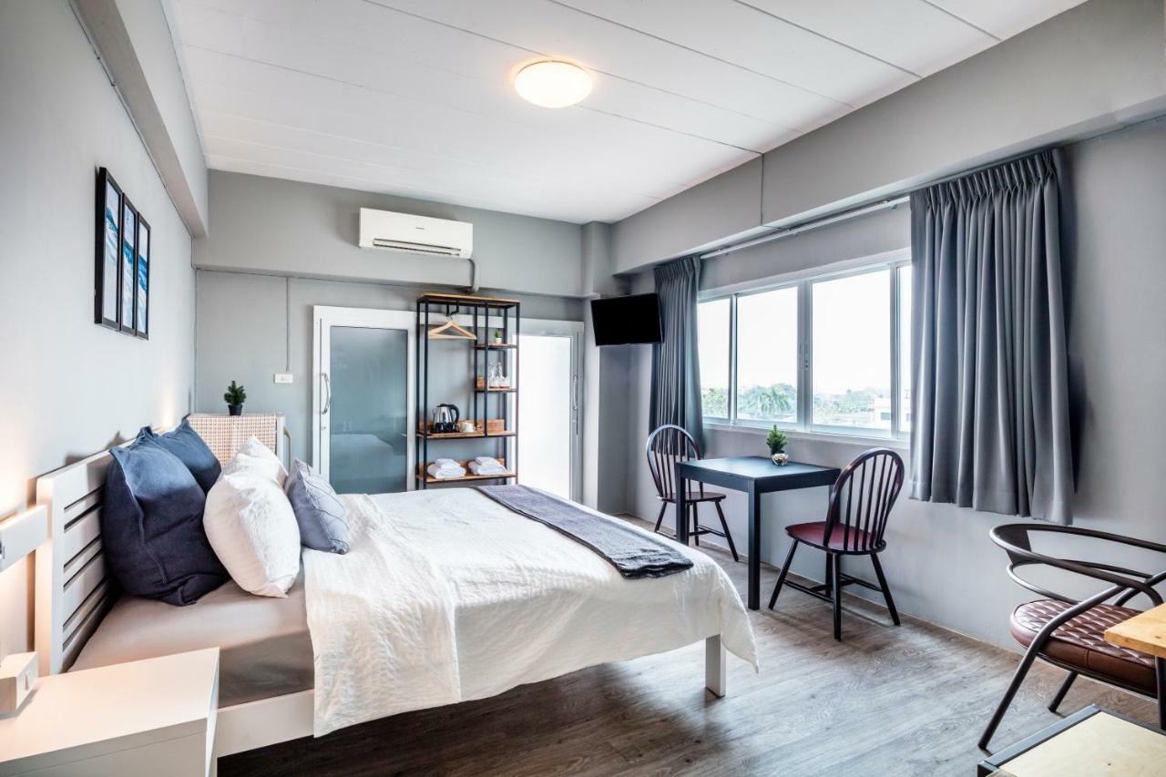 Penyos Service Apartment Бангкок Экстерьер фото